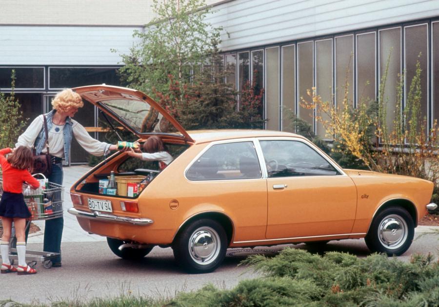 Багажник Opel Kadett City 1973 года  (фото 9 из 11)
